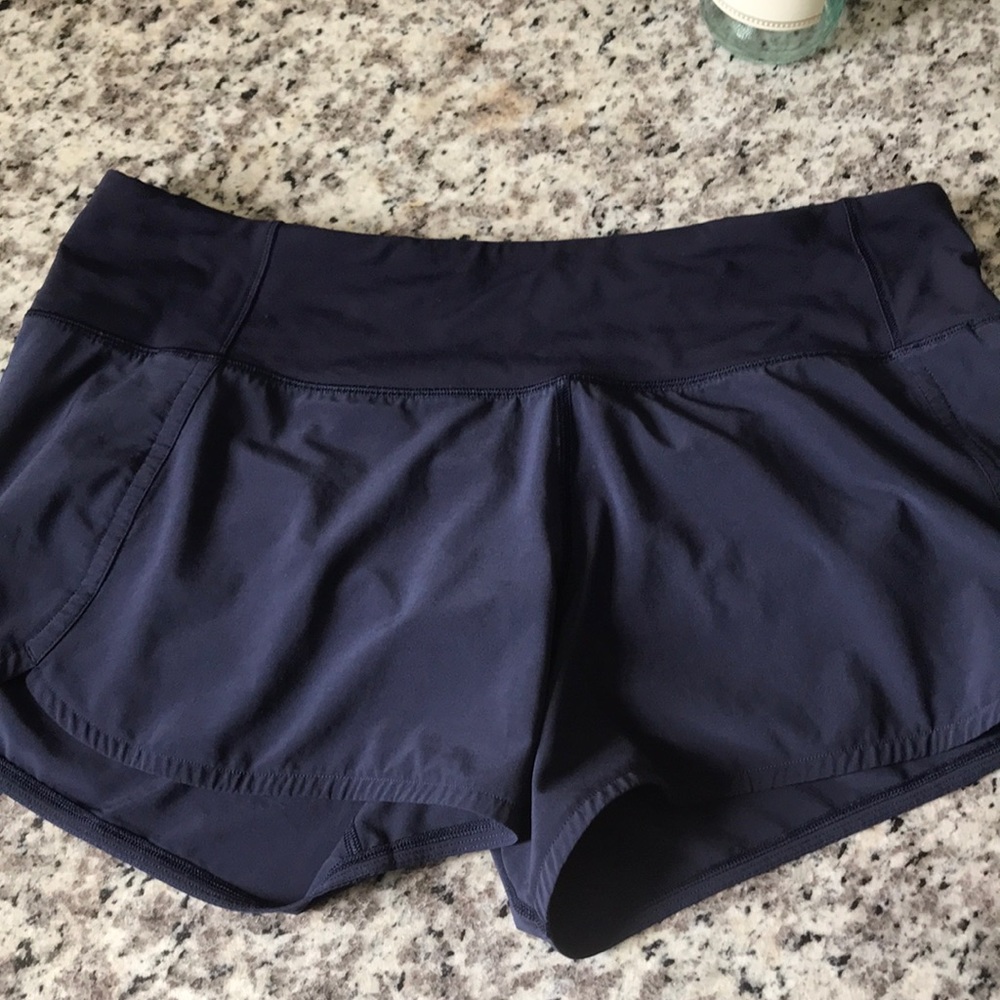 Lululemon size 10 navy shorts